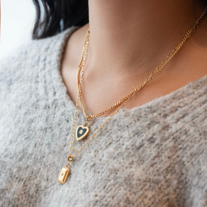 【手作設計】Love Struck · 金框愛心項鍊(現貨)·JOJE·珍珠飾品·手作項鍊·客製項鍊