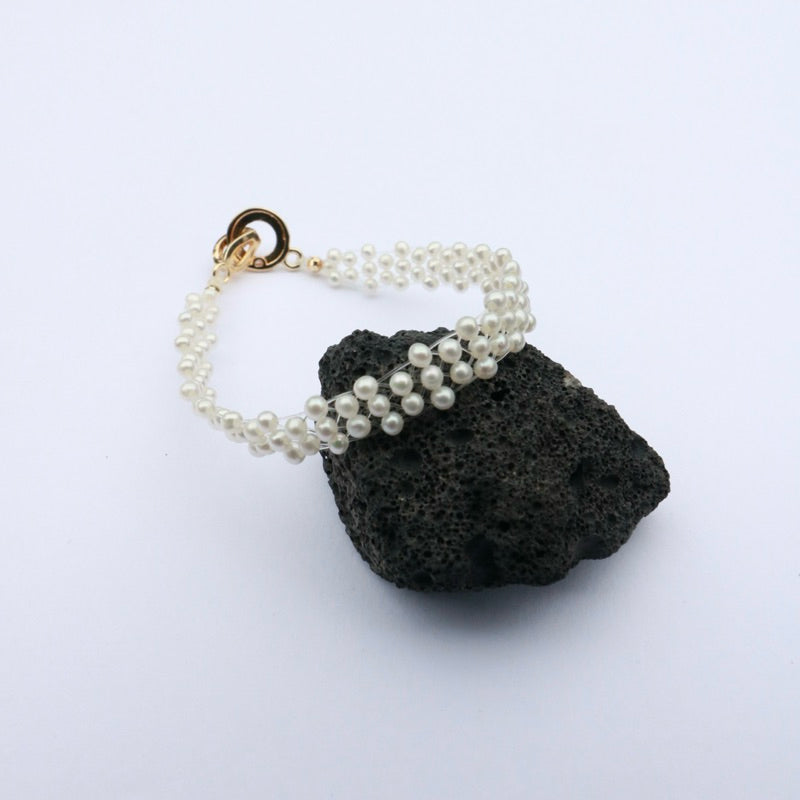 【手作設計】Gentle Glow · 手工編織淡水baby珠手鍊(現貨)·JOJE·珍珠飾品·手作手鍊·客製手鍊